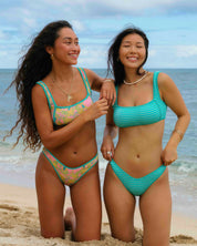 badge text: {Reversible}