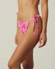 Fresca Ribbed | String Bottom